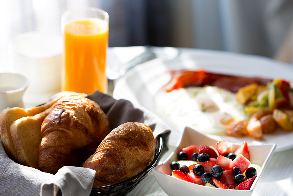 Frühstück bei Pension Haus zum weißen Kreuz